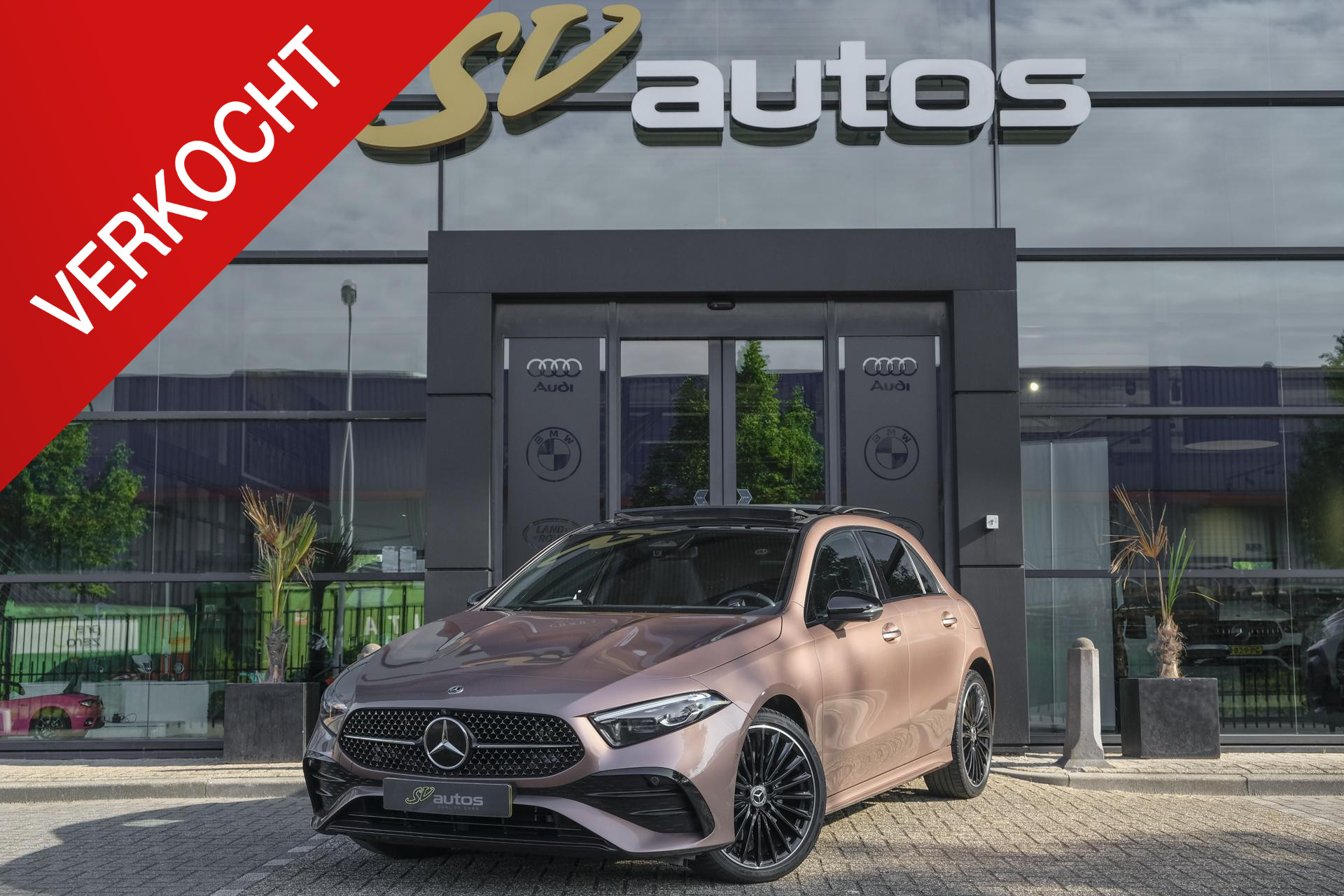 Mercedes-Benz A-Klasse A250e AMG 218pk Hybrid 45372626-0.jpg | SVautos