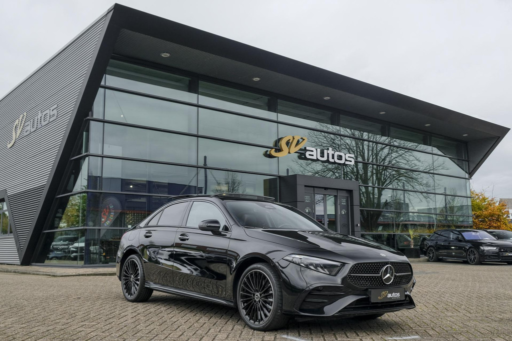 Mercedes-Benz A-Klasse A250e AMG 218pk Hybrid 48379929-0.jpg | SVautos