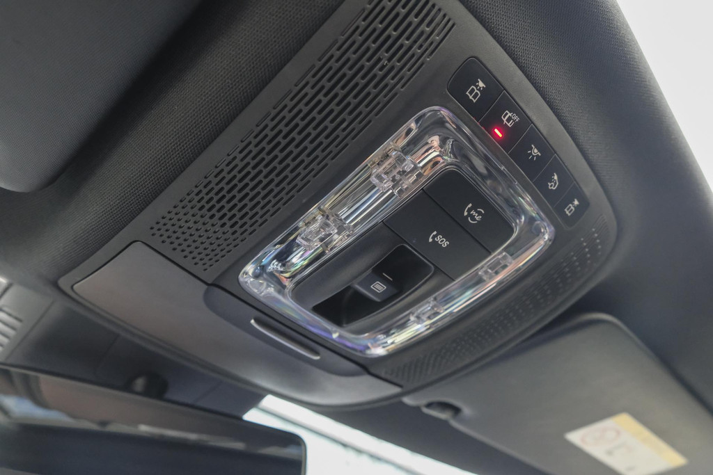 Mercedes-Benz A-Klasse A220 Benzine AMG 190pk 48960061-40.jpg | SVautos