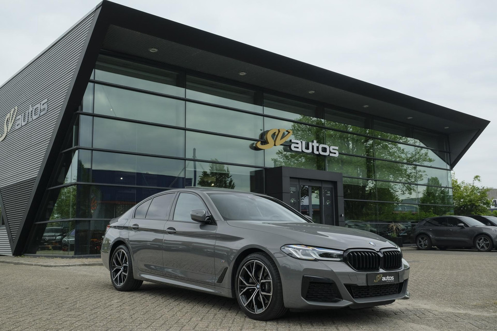 BMW 5 Serie 520i 184pk M-sport 53351352-0.jpg | SVautos